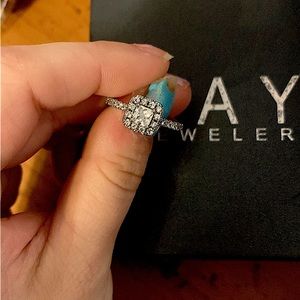 Elegant Womens Ring Size 7